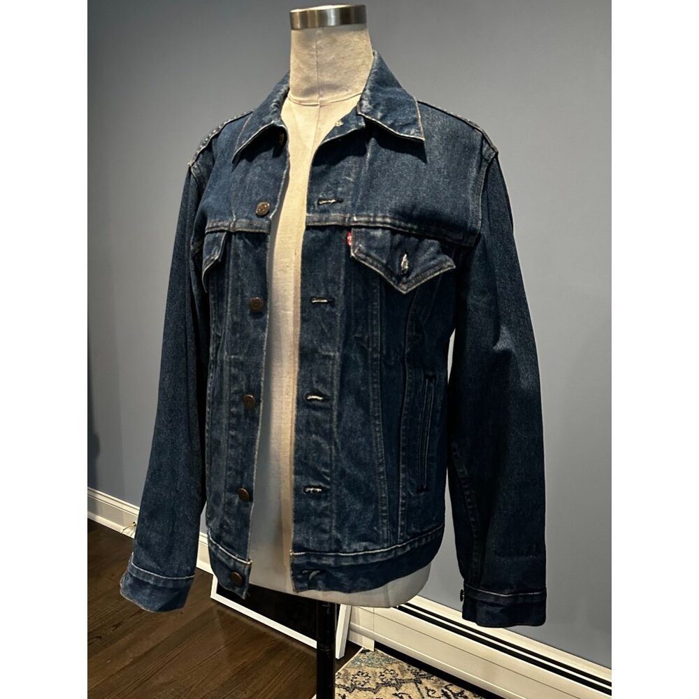 Vintage Levi Denim Jacket Size 36R Jean Trucker 70506-0216 Red Tab Made in USA